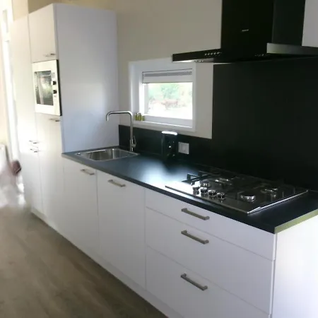 Cube Xl 89 I 6 Persoons Op De Betuwe 펜션 *