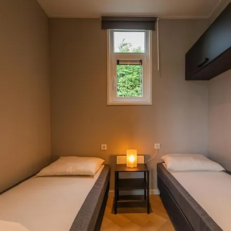 Cube Xl 89 I 6 Persoons Op De Betuwe 펜션