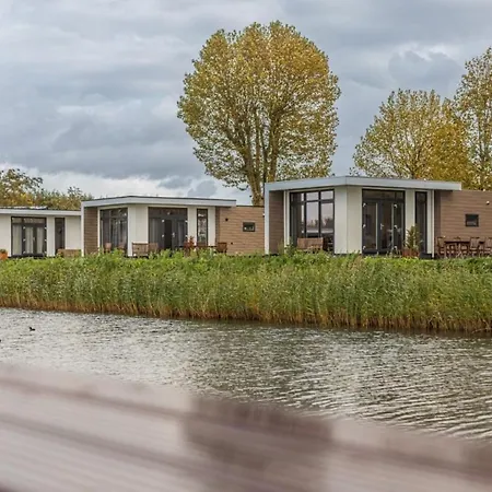 Cube Xl 89 I 6 Persoons Op De Betuwe 펜션 *